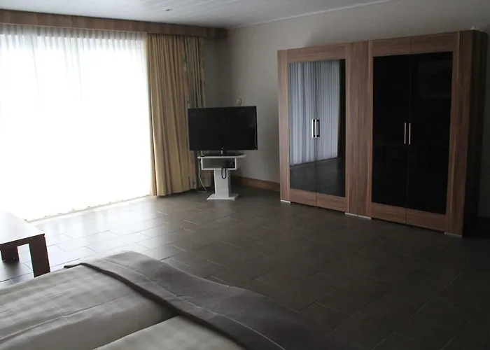 Haus Schieferstein 3*